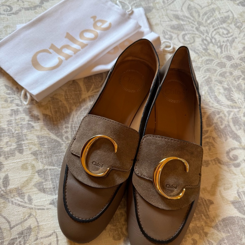 💯 Authentic Chloé C Logo Convertible Leather Loafers size 39